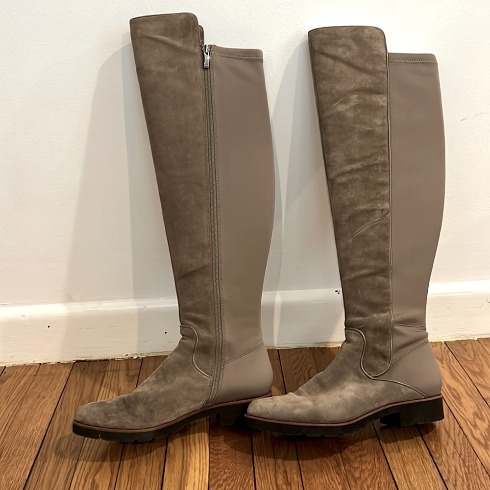 ⭐️HOST PICK⭐️  Knee high Franko Sarto taupe boot, 8.5 with inserts. Worn once
